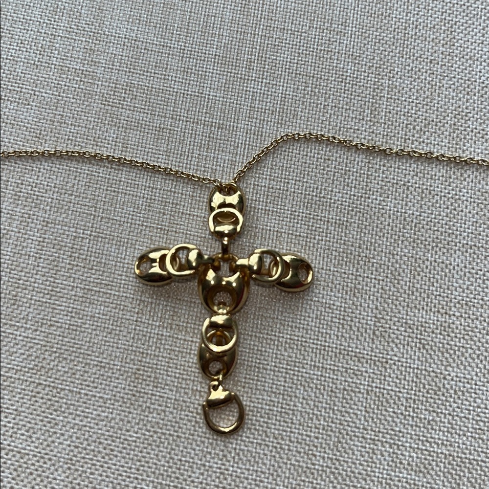 Gucci Gold Cross Necklace - Picture 3 of 3